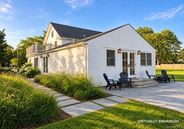 Photo 3 of Single family home for sale at 11 Shinnecock Rd, Southampton, NY 11946 | MLS# 1045737 | Listing updated on 2026-10-07