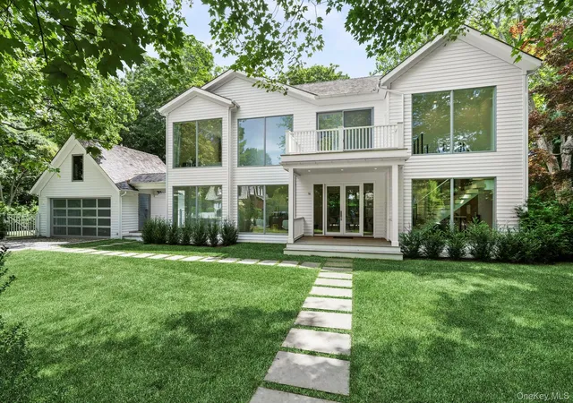 Photo 1 of Single family home for sale at 16 Gould St, East Hampton, NY 11937 | MLS# 1045758 | Listing updated on 2026-09-19
