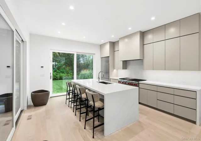 Photo 4 of Single family home for sale at 16 Gould St, East Hampton, NY 11937 | MLS# 1045758 | Listing updated on 2026-09-19