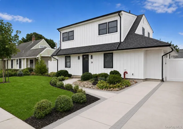 Photo 2 of Single family home for sale at 24 Crag Ln, Hempstead, NY 11756 | MLS# 1045795 | Listing updated on 2026-09-05