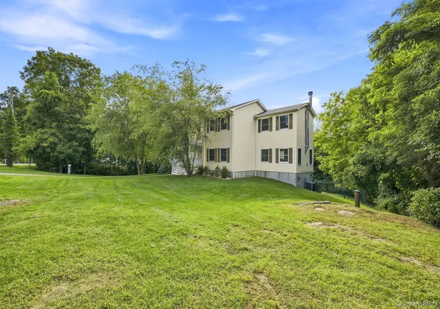 Photo 3 of Single family home for sale at 480 Haviland Dr, Patterson, NY 12563 | MLS# 1045806 | Listing updated on 2026-10-05