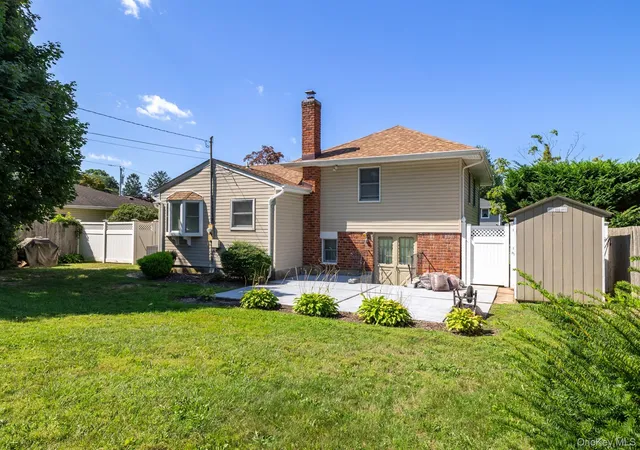 Photo 2 of Single family home for sale at 17 Keswick Dr, Islip, NY 11730 | MLS# 1045809 | Listing updated on 2026-10-20