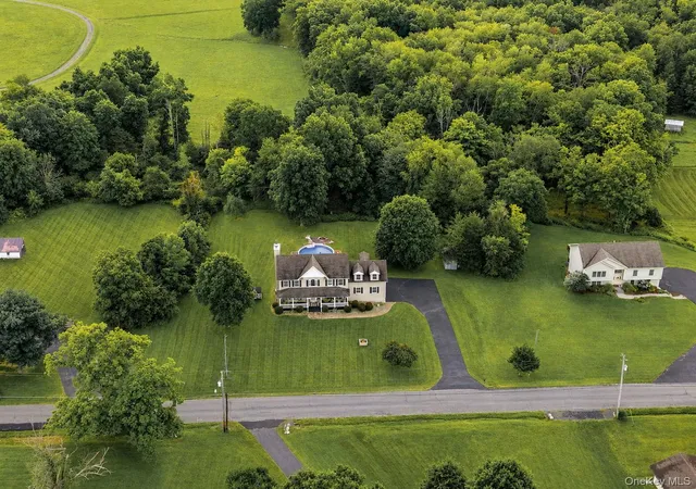 Photo 3 of Single family home for sale at 135 Pirog Rd, Shawangunk, NY 12566 | MLS# 1045839 | Listing updated on 2026-09-13