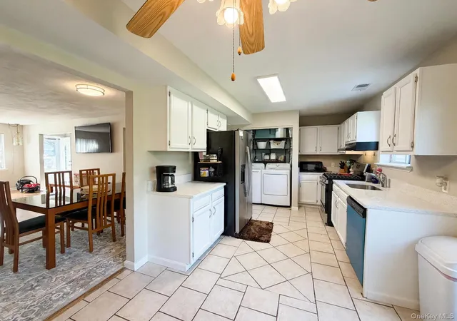 Photo 3 of Condo for sale at 276 Temple Hl Rd #706, New Windsor, NY 12553 | MLS# 1045841 | Listing updated on 2026-10-04