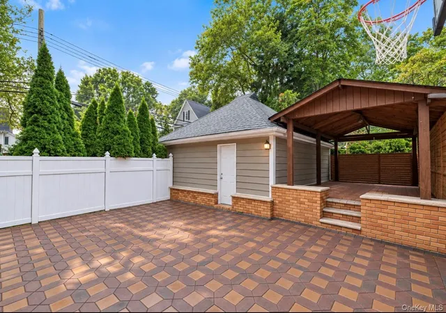 Photo 3 of Multi family home for sale at 8442 88th Street, New York, NY 11421 | MLS# 1045867 | Listing updated on 2026-09-19