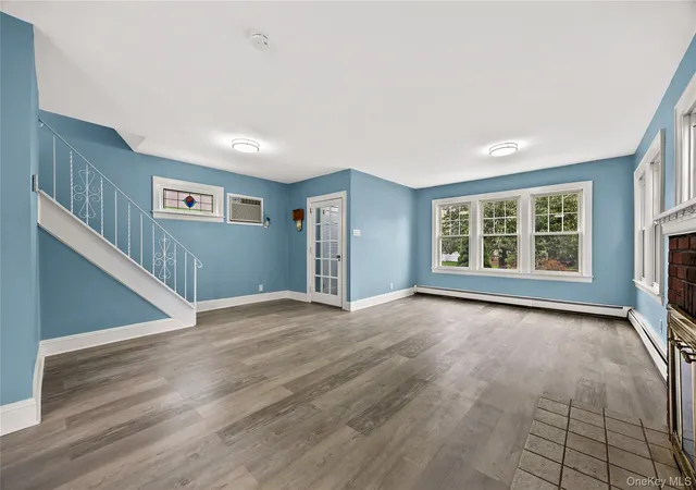 Photo 4 of Single family home for sale at 425 Marcellus, North Hempstead, NY 11501 | MLS# 1045903 | Listing updated on 2026-09-16
