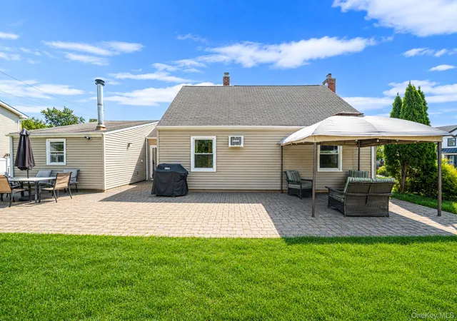 Photo 3 of Sale Pending at 96 Slate Ln, Hempstead, NY 11756 | MLS# 1045916 | Listing updated on 2026-09-18
