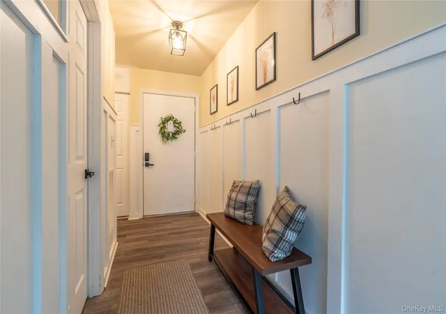 Photo 3 of Condo for sale at 6 Knights Brg #B, Poughkeepsie, NY 12603 | MLS# 1045920 | Listing updated on 2026-09-17