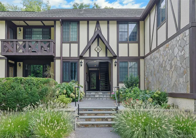 Photo 2 of Condo for sale at 16 Foxwood Dr #8, Mount Pleasant, NY 10570 | MLS# 1045921 | Listing updated on 2026-09-12