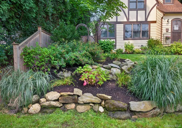 Photo 2 of Single family home for sale at 14 S Longfellow St, Greenburgh, NY 10530 | MLS# 1045927 | Listing updated on 2026-09-18