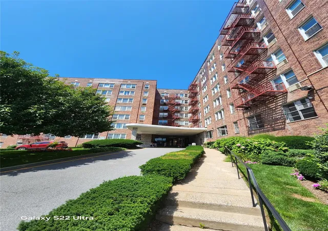 Photo 1 of Condo for sale at 333 Bronx River Rd #324, Yonkers, NY 10704 | MLS# 1045929 | Listing updated on 2026-09-03