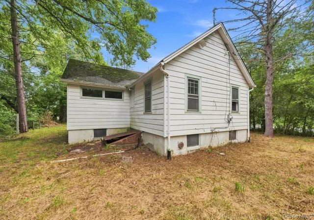 Photo 3 of Single family home for sale at 395 Route 17k, Crawford, NY 12721 | MLS# 1045936 | Listing updated on 2026-09-04