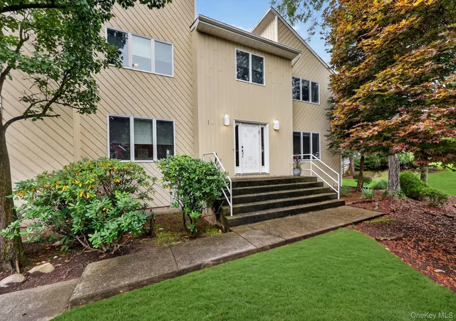 Photo 2 of Single family home for sale at 14 Lowell Dr, Clarkstown, NY 10956 | MLS# 1045938 | Listing updated on 2026-10-09