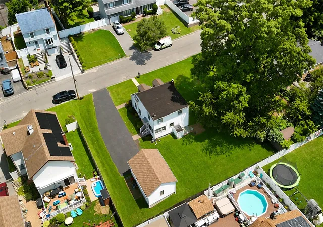 Photo 23 of Single family home for sale at 120 Aspen Rd, Smithtown, NY 11754 | MLS# 1045941 | Listing updated on 2026-09-07