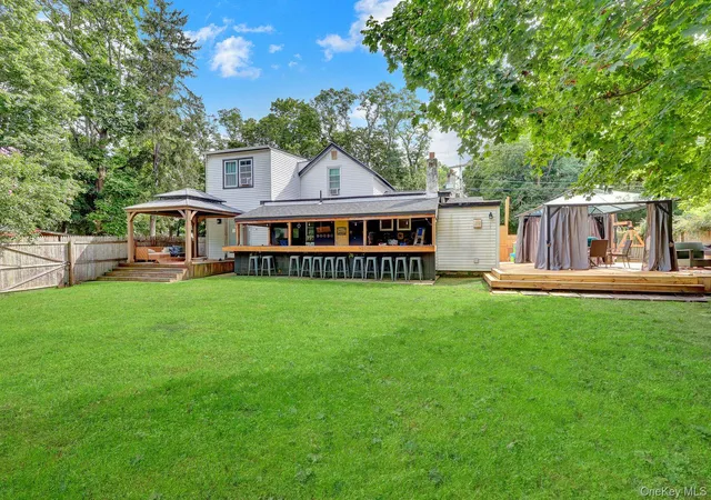 Photo 32 of Single family home for sale at 7 Mooney Pond Rd, Brookhaven, NY 11727 | MLS# 1045948 | Listing updated on 2026-09-06