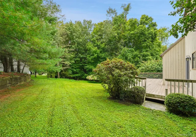 Photo 3 of Single family home for sale at 152 Arbor Crst, Somers, NY 10589 | MLS# 1045970 | Listing updated on 2026-09-04
