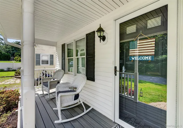 Photo 3 of Single family home for sale at 3 Elm Rd, Brookhaven, NY 11778 | MLS# 1045975 | Listing updated on 2026-09-13