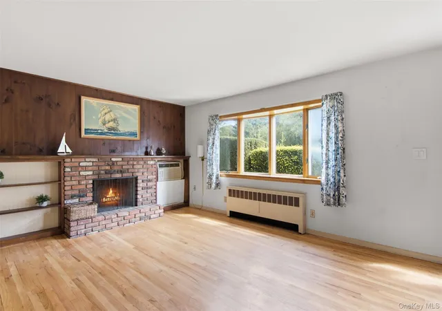 Photo 3 of Sale Pending at 27 E 17th Street, Huntington, NY 11746 | MLS# 1045987 | Listing updated on 2026-09-28