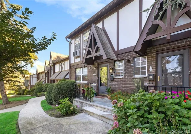 Photo 3 of Condo for sale at 36 Yorkshire Dr, Ramapo, NY 10901 | MLS# 1045988 | Listing updated on 2026-10-04