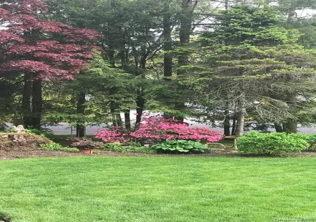 Photo 3 of Sale Pending at 373 Nicolls Rd, Babylon, NY 11729 | MLS# 1045991 | Listing updated on 2026-10-03