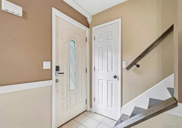 Photo 2 of Single family home for sale at 5 Libra Ln, Newburgh (town), NY 12589 | MLS# 1045995 | Listing updated on 2026-09-13