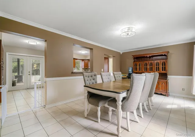 Photo 3 of Single family home for sale at 5 Libra Ln, Newburgh (town), NY 12589 | MLS# 1045995 | Listing updated on 2026-09-13