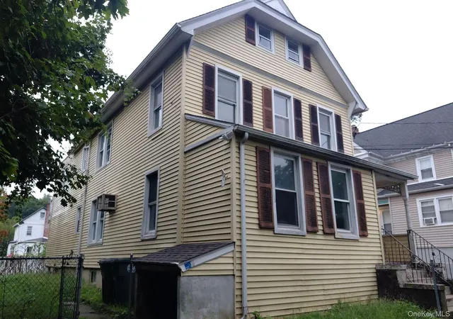 Photo 3 of Multi family home for sale at 424 Willett Ave, Rye Town, NY 10573 | MLS# 1046022 | Listing updated on 2026-09-30