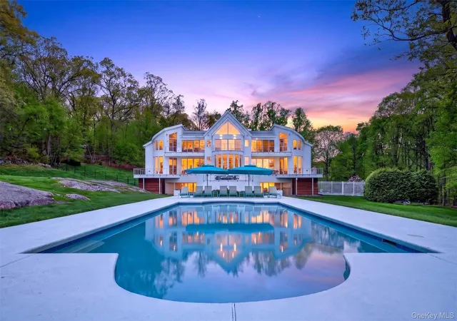 Photo 1 of Mansion for sale at 18 Bramblebush Rd, Cortlandt, NY 10520 | MLS# 1046026 | Listing updated on 2026-09-03