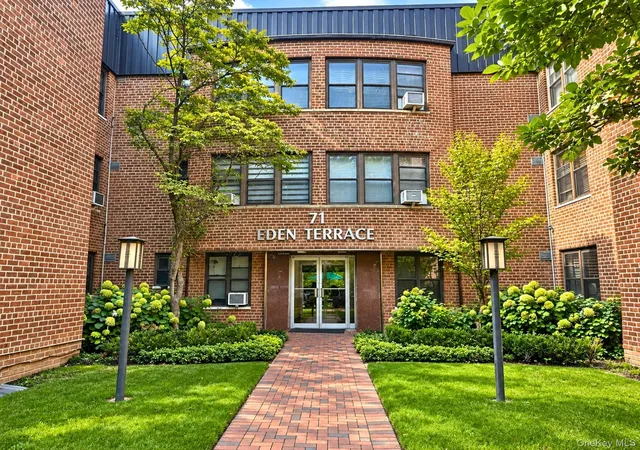 Condo for sale at 71 Grace Ave #1L, North Hempstead, NY 11021 | MLS# 1046038