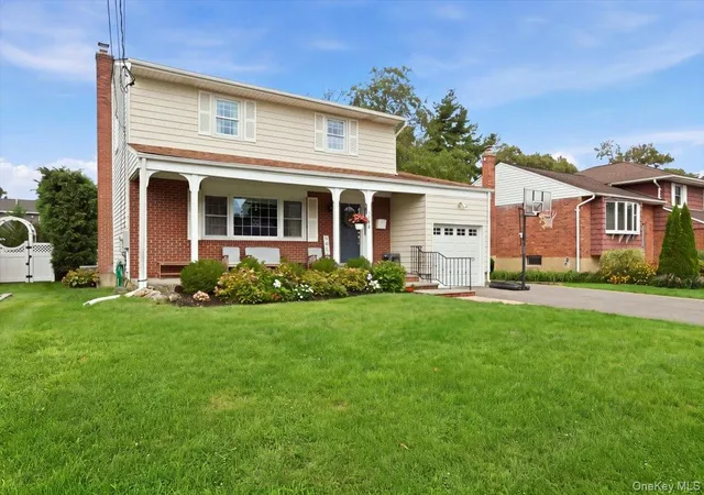 Photo 1 of Single family home for sale at 1798 Hannington Ave, Hempstead, NY 11793 | MLS# 1046055 | Listing updated on 2026-09-08