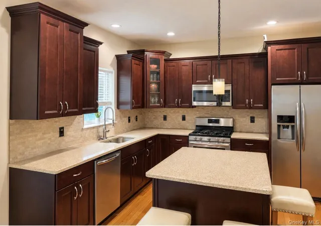 Photo 4 of Single family home for sale at 392 Bailey Rd, Montgomery, NY 12549 | MLS# 1046076 | Listing updated on 2026-09-13