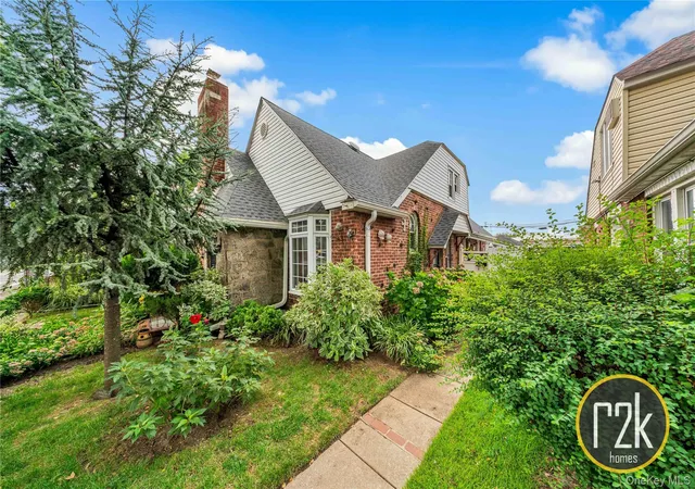 Photo 2 of Multi family home for sale at 25 56 90th Street, New York, NY 11369 | MLS# 1046095 | Listing updated on 2026-09-04
