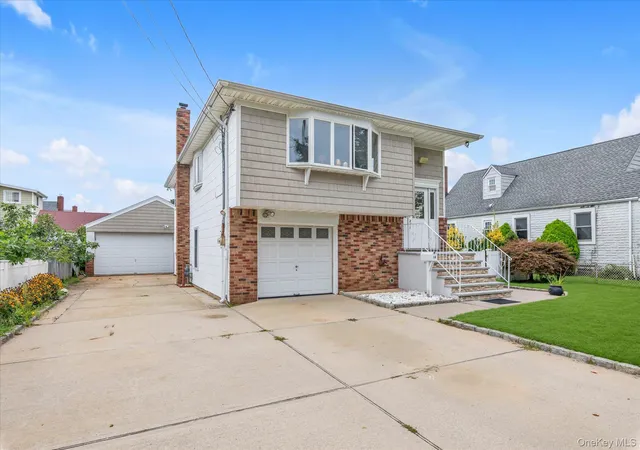 Photo 2 of Single family home for sale at 14 Edwards Pl, Hempstead, NY 11580 | MLS# 1046100 | Listing updated on 2026-10-08