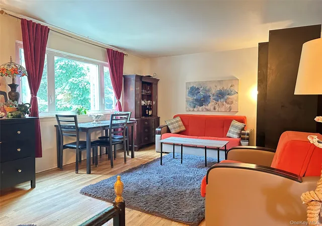 Listing Photo 4 - Condo for sale in building located at 10914 142nd St, New York, NY 11435