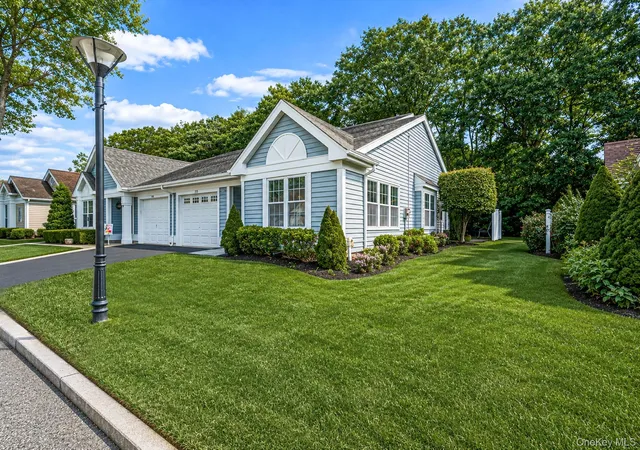 Photo 2 of Condo for sale at 279 Glen Dr, Brookhaven, NY 11961 | MLS# 1046123 | Listing updated on 2026-09-06