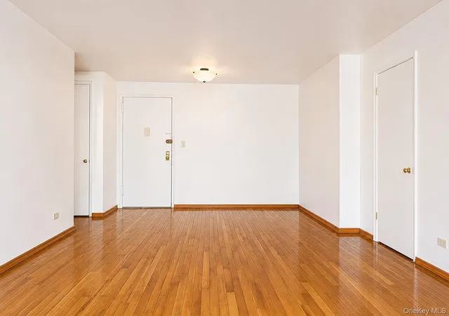 Photo 2 of Manufactured home for sale at 1332 Metropolitan Ave, New York, NY 10462 | MLS# 1046154 | Listing updated on 2026-09-13