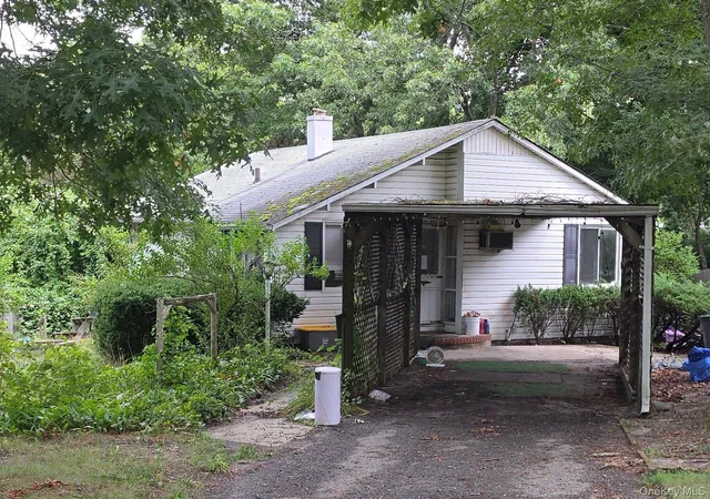 Photo 1 of Sale Pending at 49 Wildwood Trl, Riverhead, NY 11901 | MLS# 1046171 | Listing updated on 2026-10-03