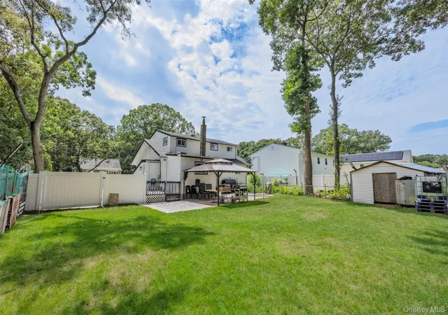 Photo 23 of Sale Pending at 65 Carr Ln, Brookhaven, NY 11727 | MLS# 1046182 | Listing updated on 2026-10-06