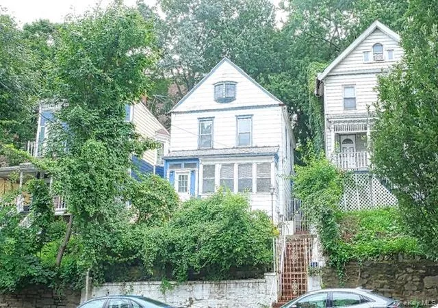 Photo 1 of Single family home for sale at 3378 Fort Independence St, New York, NY 10463 | MLS# 1046191 | Listing updated on 2026-09-08