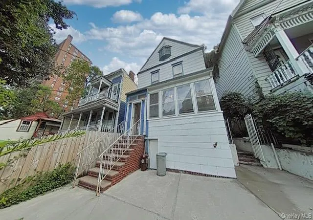 Photo 2 of Single family home for sale at 3378 Fort Independence St, New York, NY 10463 | MLS# 1046191 | Listing updated on 2026-09-08