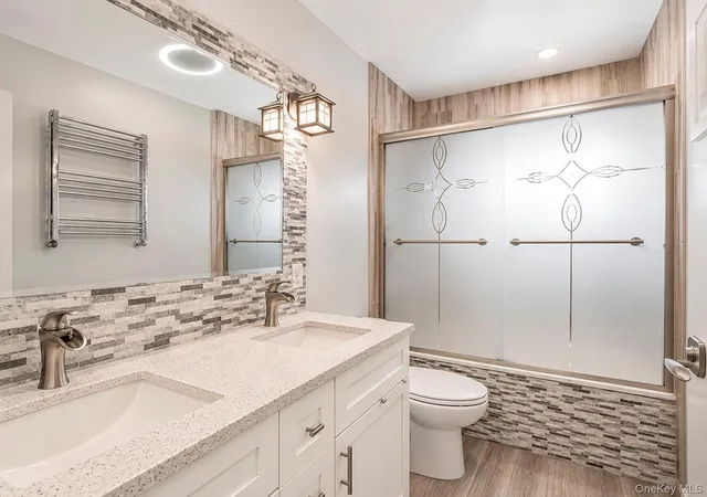 Photo 2 of Single family home for sale at 433 S 7th Street, Babylon, NY 11757 | MLS# 1046206 | Listing updated on 2026-09-29