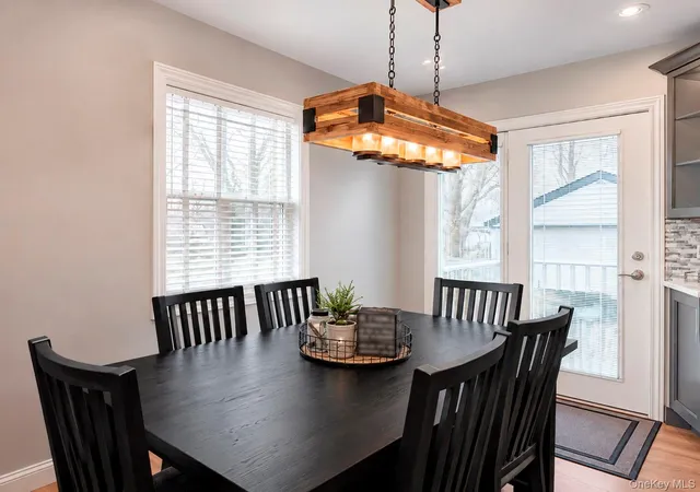Photo 3 of Single family home for sale at 433 S 7th Street, Babylon, NY 11757 | MLS# 1046206 | Listing updated on 2026-09-29