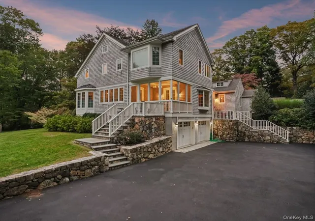Photo 2 of Single family home for sale at 10 Hickory Ln, Bedford, NY 10506 | MLS# 1046215 | Listing updated on 2026-10-03