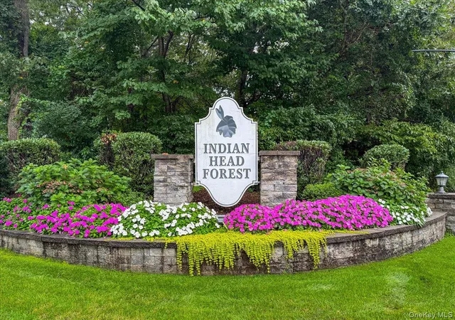 Photo 2 of Condo for sale at 38 Larkspur Ln, Huntington, NY 11725 | MLS# 1046224 | Listing updated on 2026-10-04