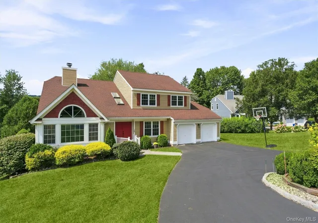 Photo 1 of Single family home for sale at 28 E Hill Rd, Cortlandt, NY 10567 | MLS# 1046236 | Listing updated on 2026-10-07