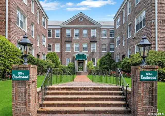 Photo 2 of Condo for sale at 1 Meadow Dr #3-C, Hempstead, NY 11598 | MLS# 1046262 | Listing updated on 2026-09-08