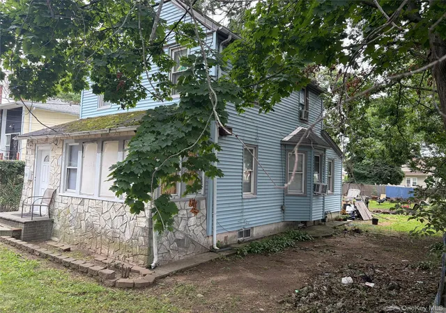 Photo 2 of Single family home for sale at 88 Colonial Ave, Hempstead, NY 11520 | MLS# 1046270 | Listing updated on 2026-09-03
