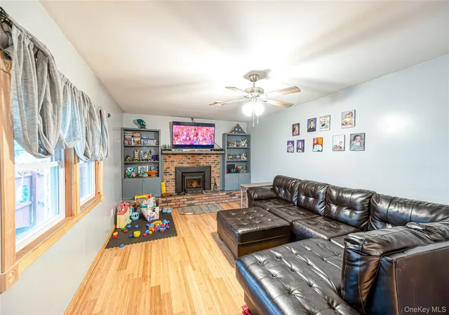 Photo 3 of Single family home for sale at 86 Hulse Ave, Riverhead, NY 11792 | MLS# 1046283 | Listing updated on 2026-10-09
