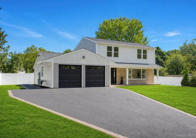 Photo 2 of Single family home for sale at 25 Crater Lake Dr, Brookhaven, NY 11727 | MLS# 1046323 | Listing updated on 2026-09-20