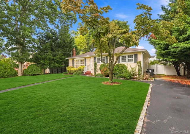 Photo 2 of Single family home for sale at 23 Roy Ave, Islip, NY 11795 | MLS# 1046337 | Listing updated on 2026-09-16